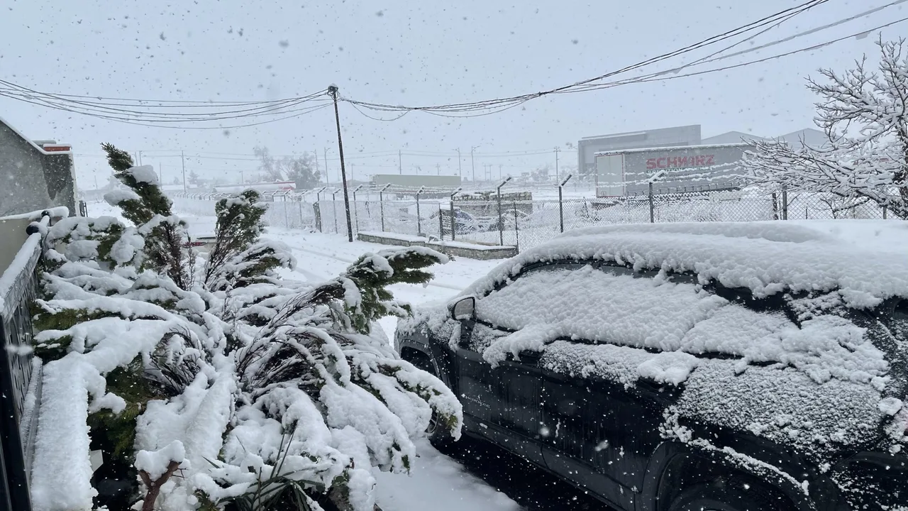 تحذير للسائقين.. تساقط الثلوج الكثيفة يغطي معظم مناطق الإقليم خلال الساعات القادمة